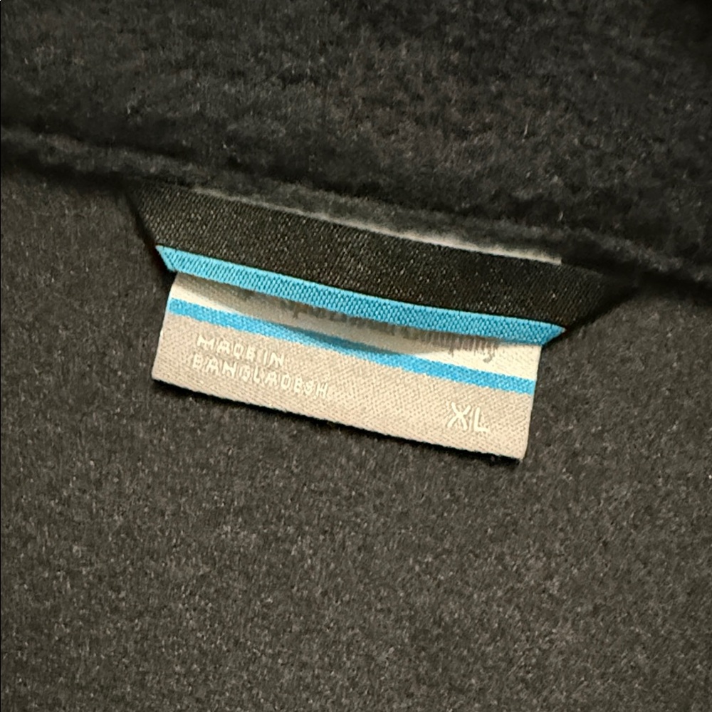 Columbia Black Zip-Up Fleece Vest - Picture 3 of 4